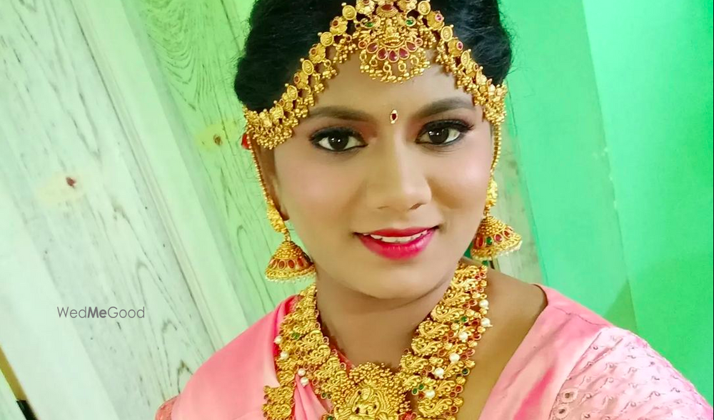 Motherlove Makeup Artist