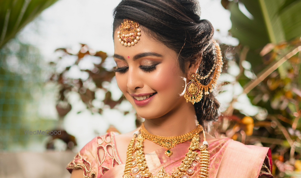 Ananya's Makeovers