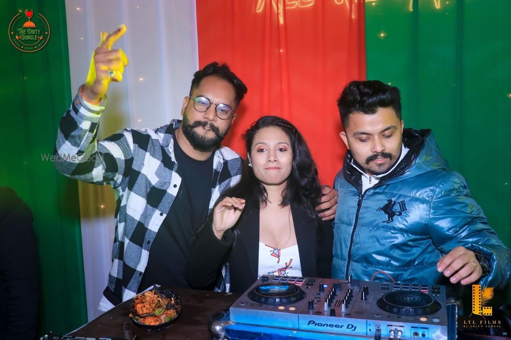 Photo By DJ Nishant  - DJs