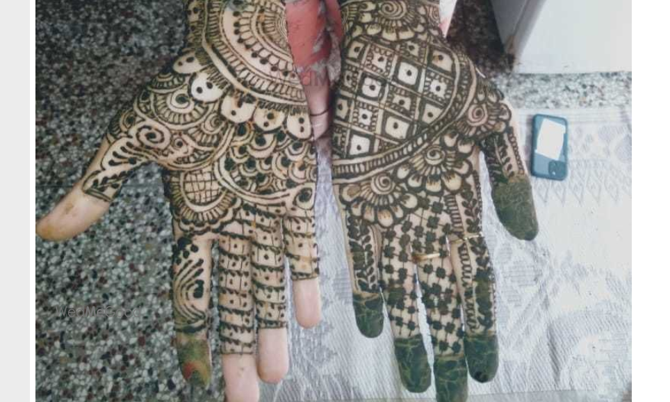 Sanjana Kaur Mehndi Artist