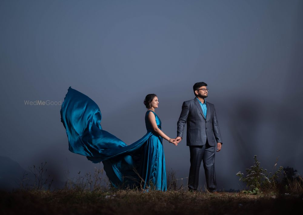 Photo By Aditi Moghe Photography  - Pre Wedding Photographers