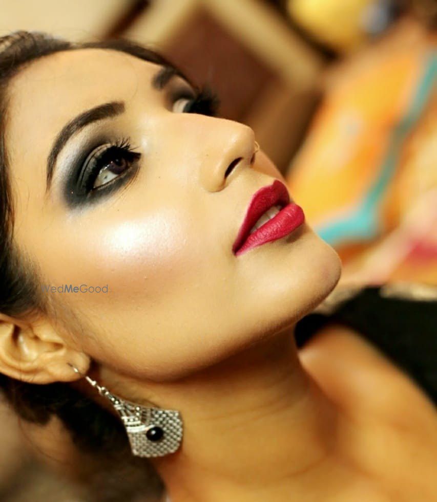 Photo By Smridhi Dua Makeover - Bridal Makeup