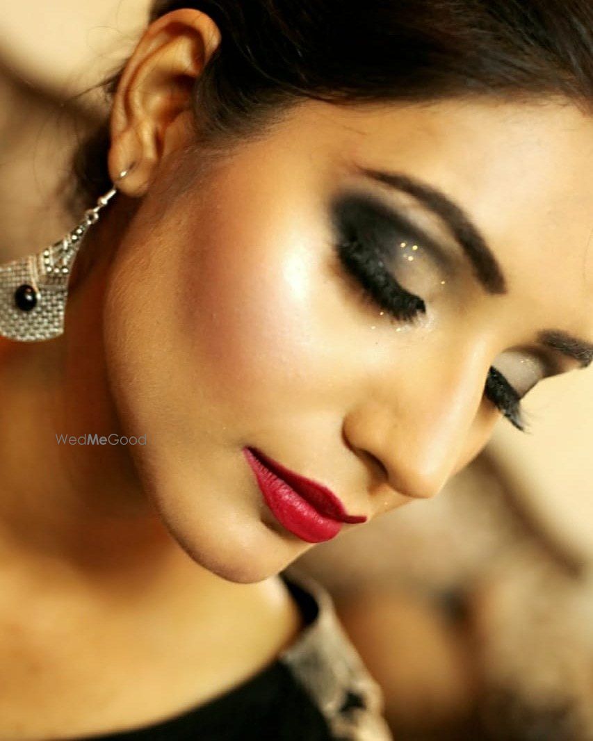 Photo By Smridhi Dua Makeover - Bridal Makeup