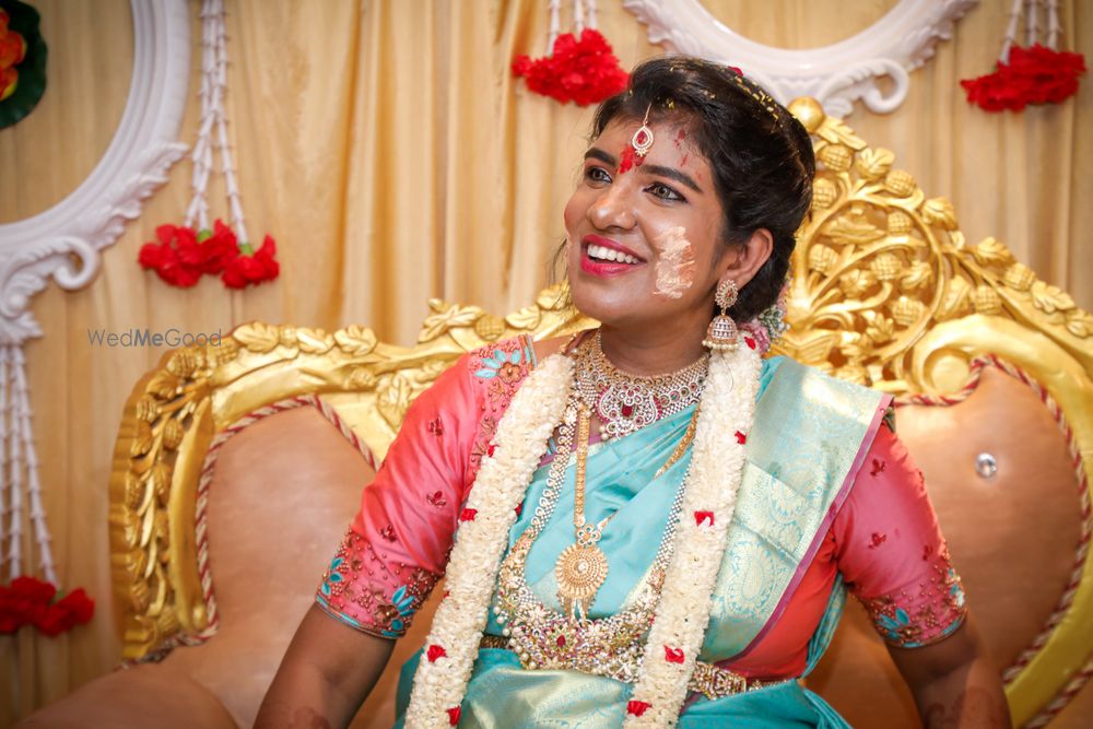 Photo By Bridalsmile Makeover by Kavita - Bridal Makeup