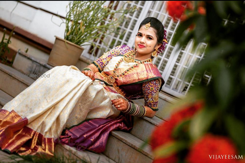 Photo By Smart Looks Makeup Artisty - Bridal Makeup