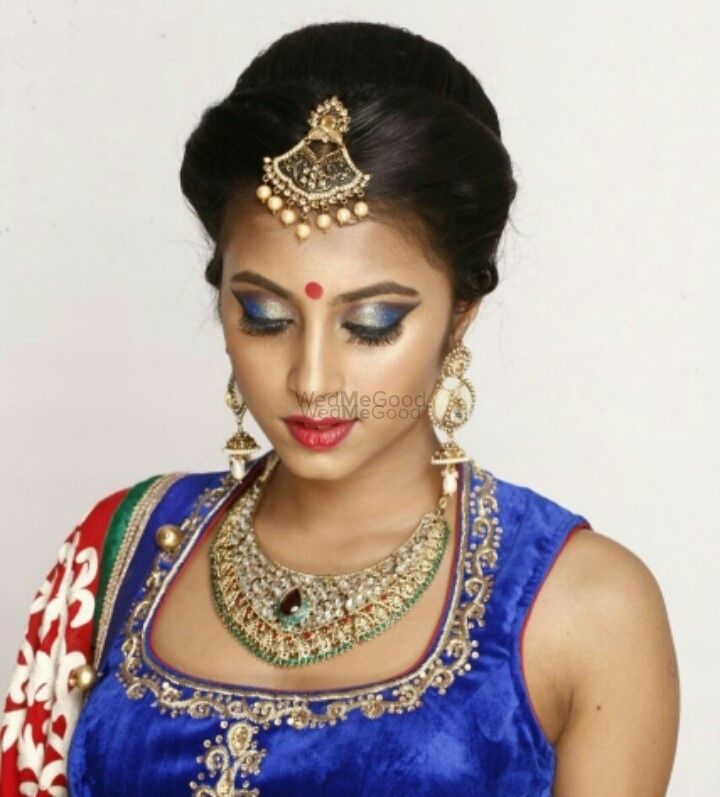 Photo By Versatile Makeovers Artist - Bridal Makeup