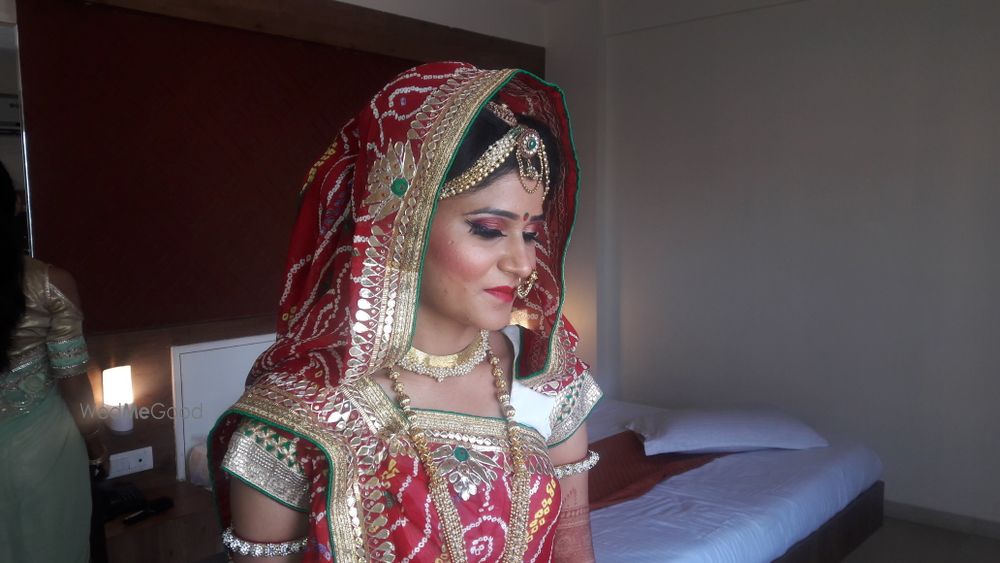 Photo By SnS Bridal Makeups : Smita & Shobha Lodha - Bridal Makeup