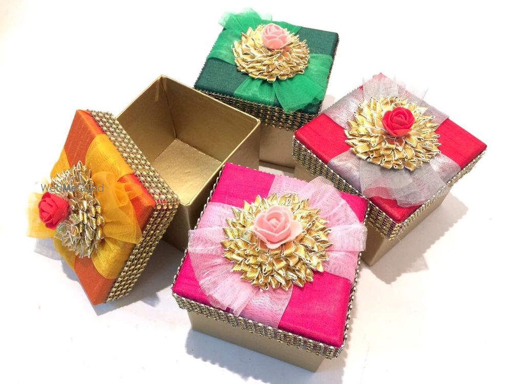 Photo By Istrikaa - Favors