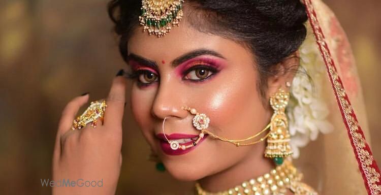 Priya'z Makeup Studio And Academy