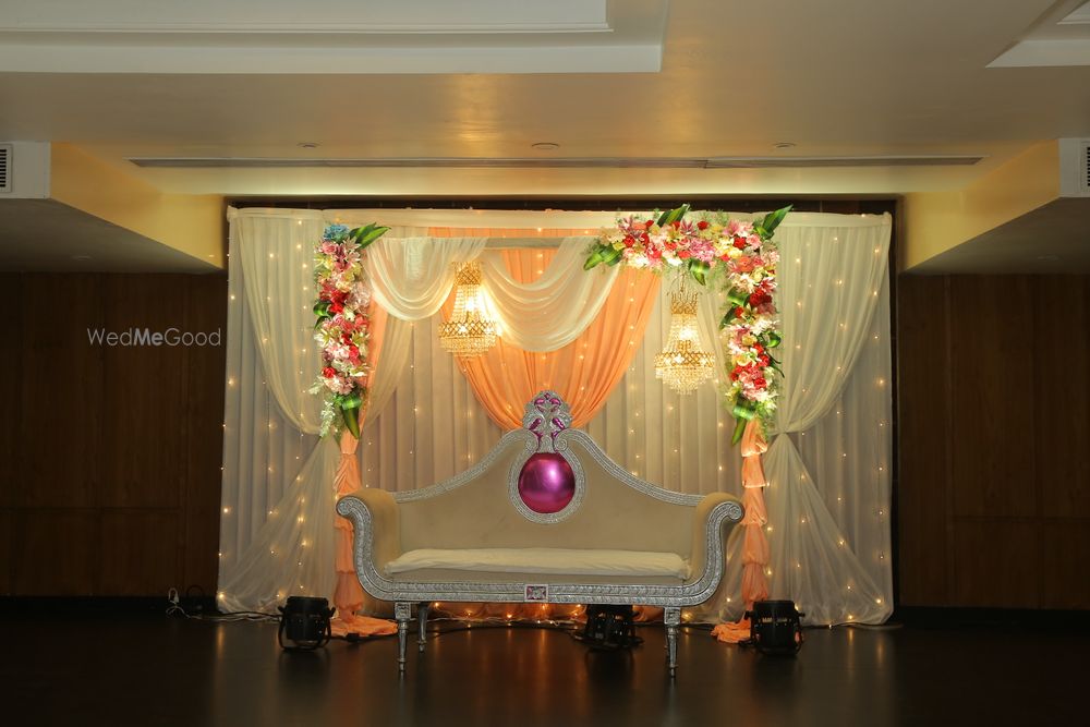 Photo By Melting Hearts Events - Decor - Decorators