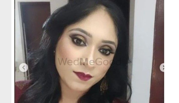 Nishat Azmi Makeup Artist