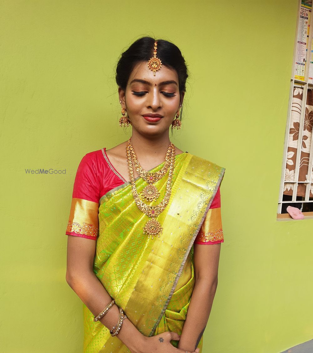 Photo By Tharu Makeover Artistry - Bridal Makeup