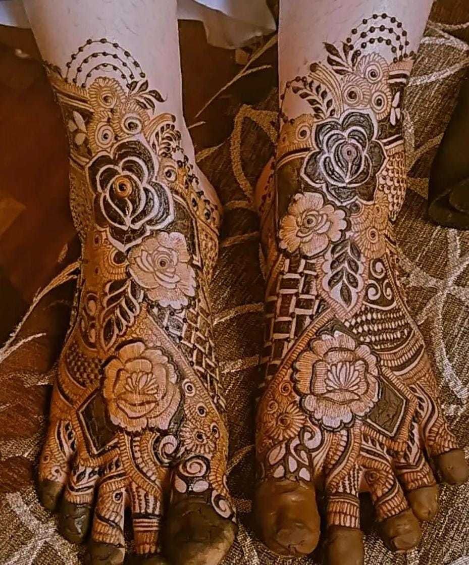 Photo By Karan Mehndi Art - Mehendi Artist