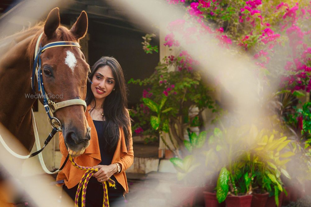 Photo By The Varmala Story - Photographers