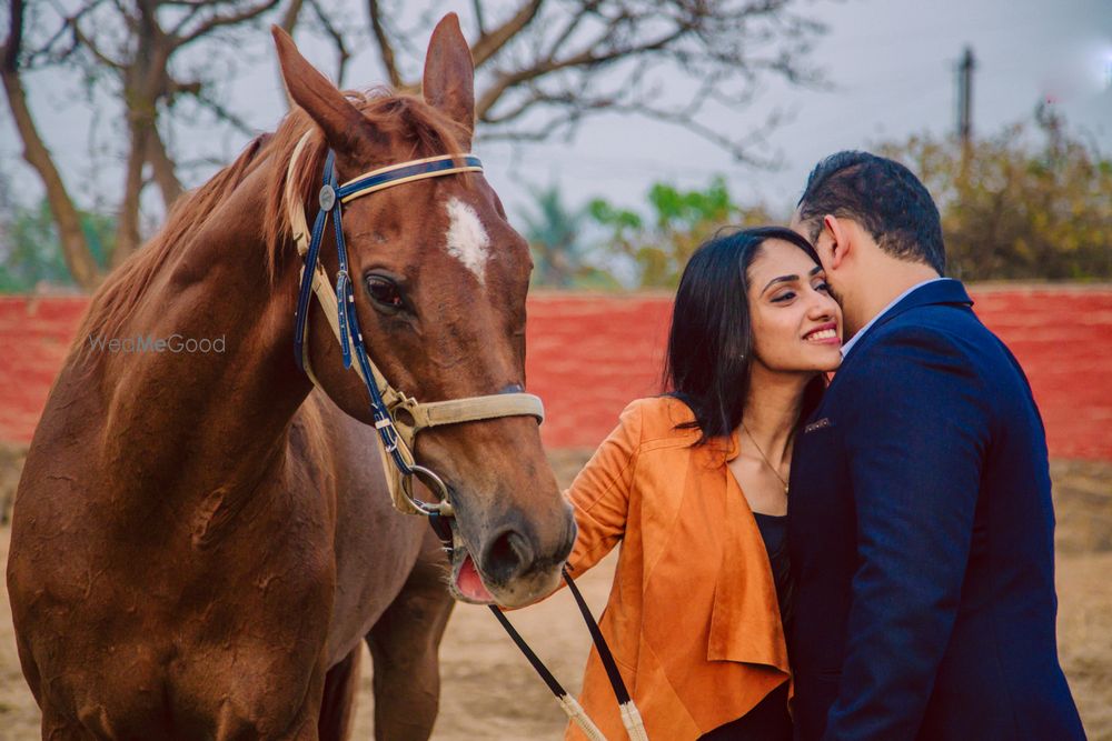 Photo By The Varmala Story - Photographers