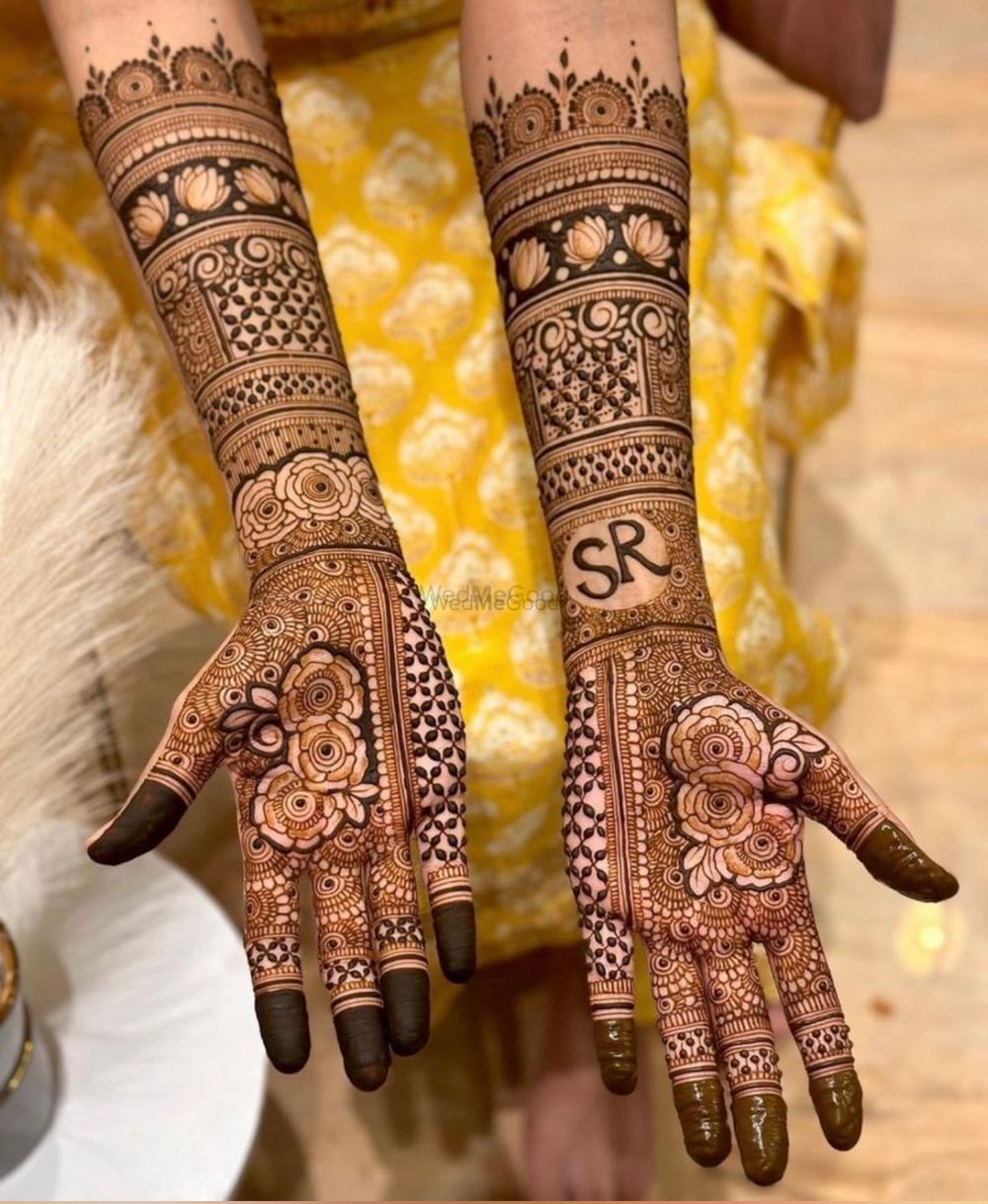 Photo By Professional Shah Mehandi Art - Mehendi Artist