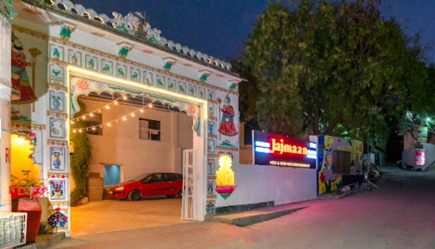 Jajmaan Lakeview Restaurant & Hotel