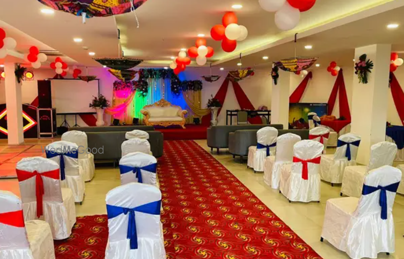 Golden World Hotel and Banquets