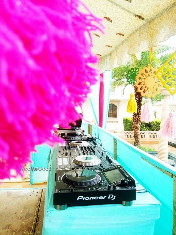 Photo By DJ Meet - DJs