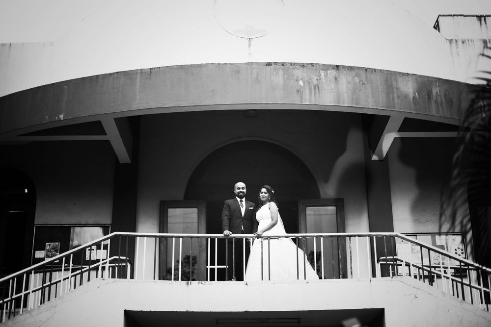 Photo By Wedding Locks (Fine Art Luxury Wedding Photo and Cinema) - Photographers