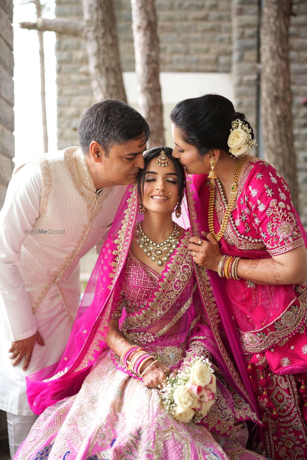 Photo By Makeovers by Meenakshi - Bridal Makeup