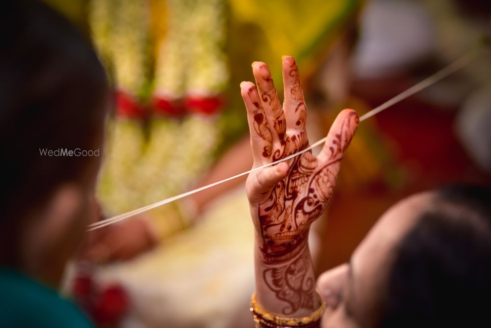Photo By Frozen in Clicks - Photographers