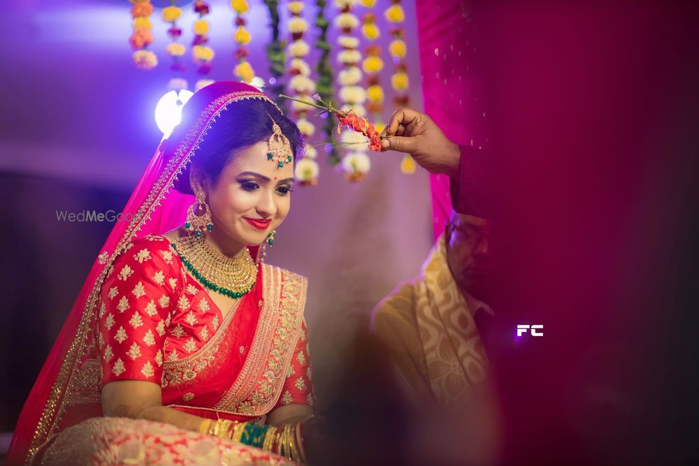 Photo By Frozen in Clicks - Photographers