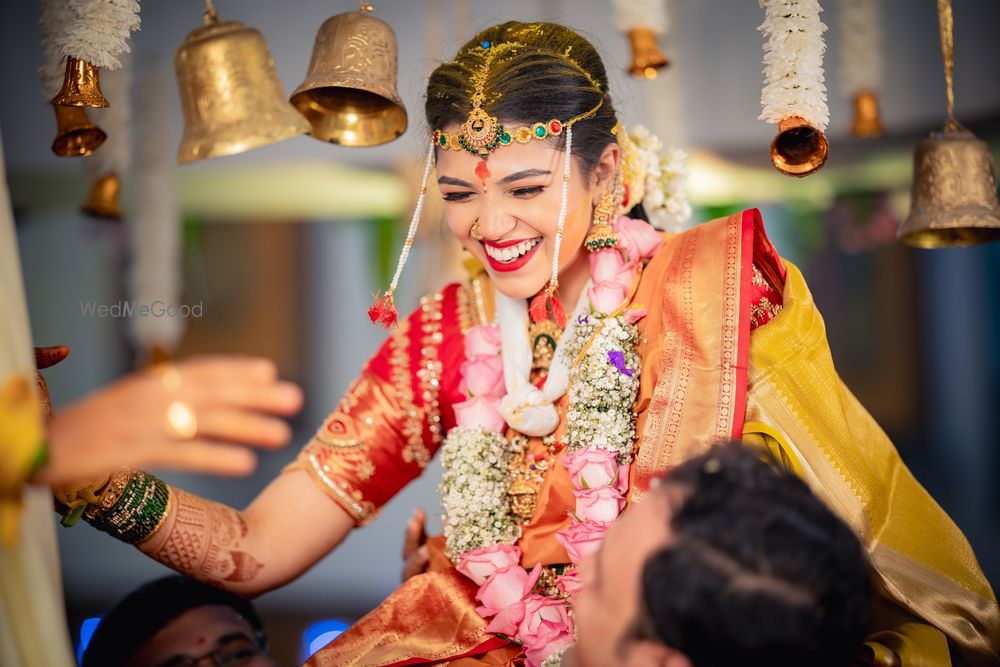 Photo By Frozen in Clicks - Photographers