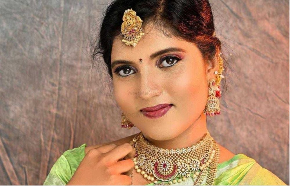 Pavithra Makeup Artist