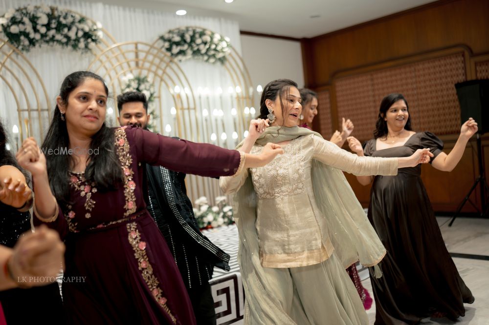 Photo By LK Photography - Photographers