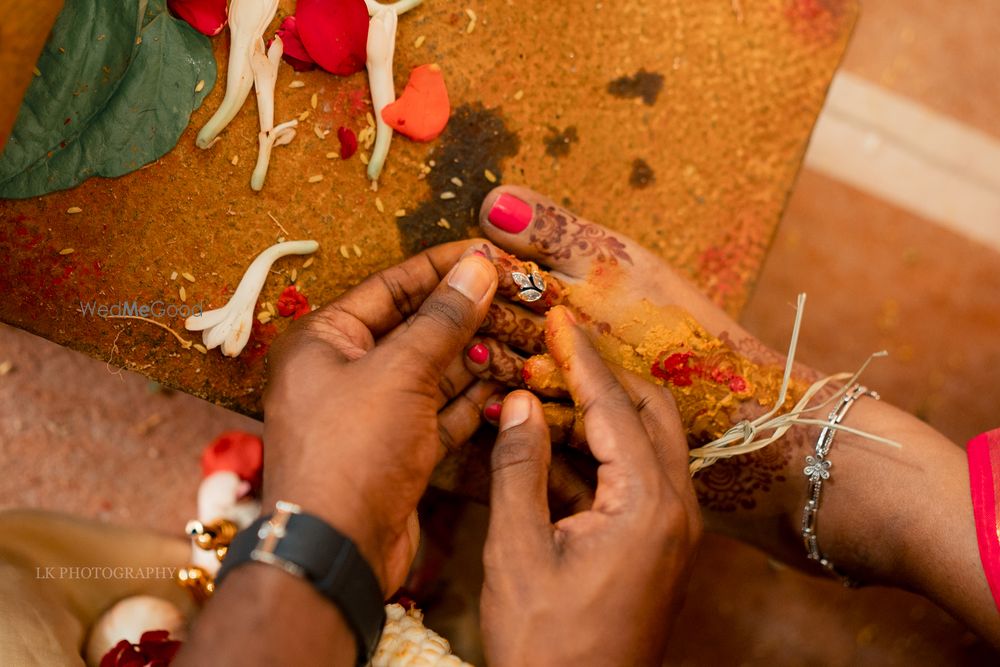 Photo By LK Photography - Photographers