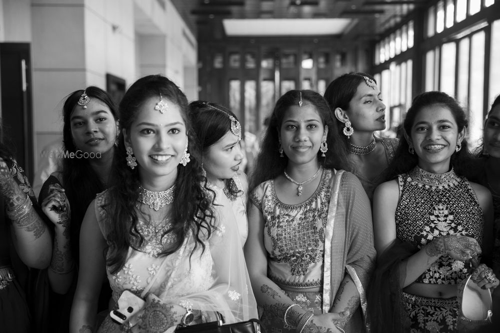 Photo By Genda Phool - Photographers