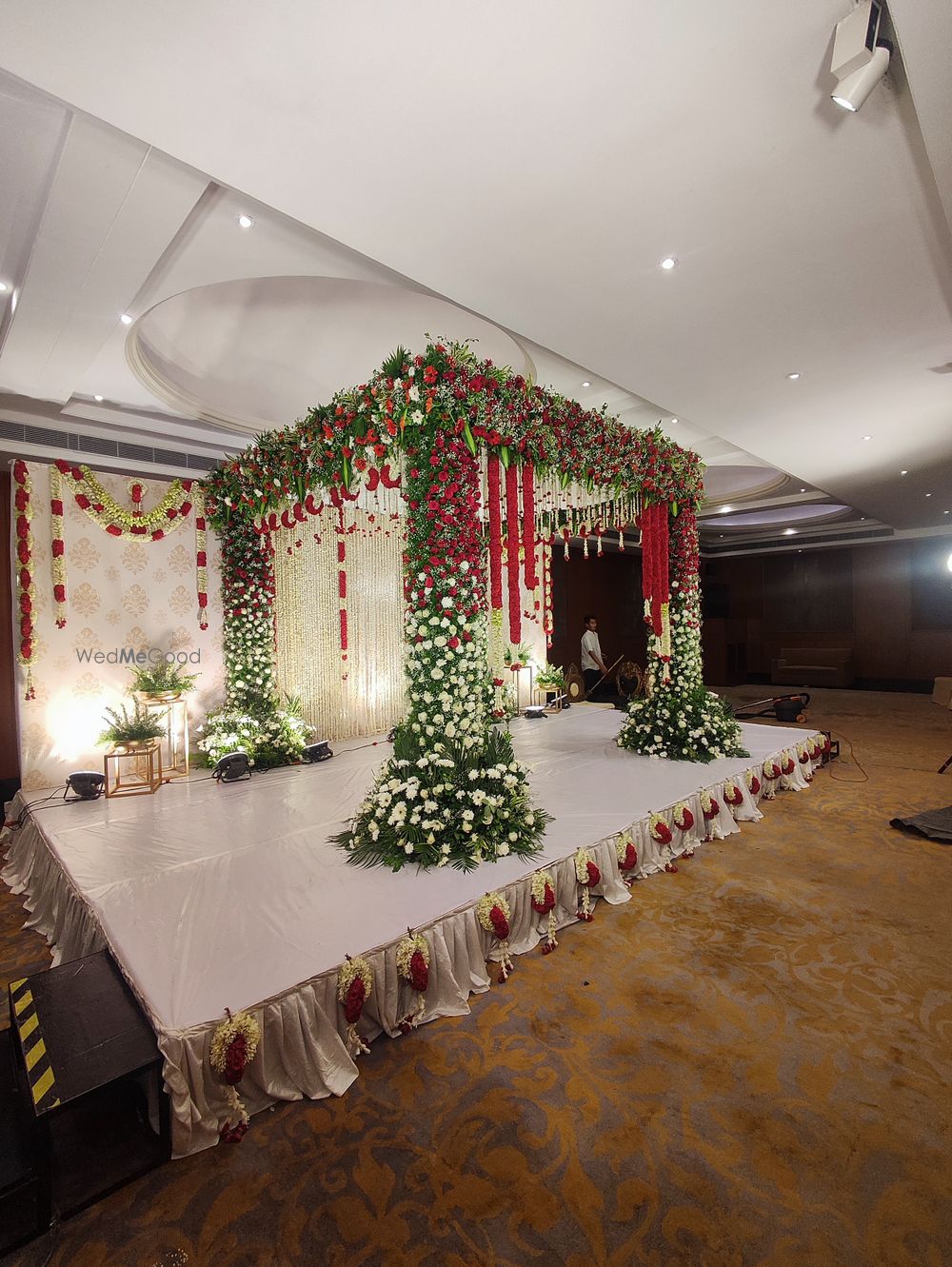 Photo By Sai Balaji Flower Decoration & Event Planner - Decorators