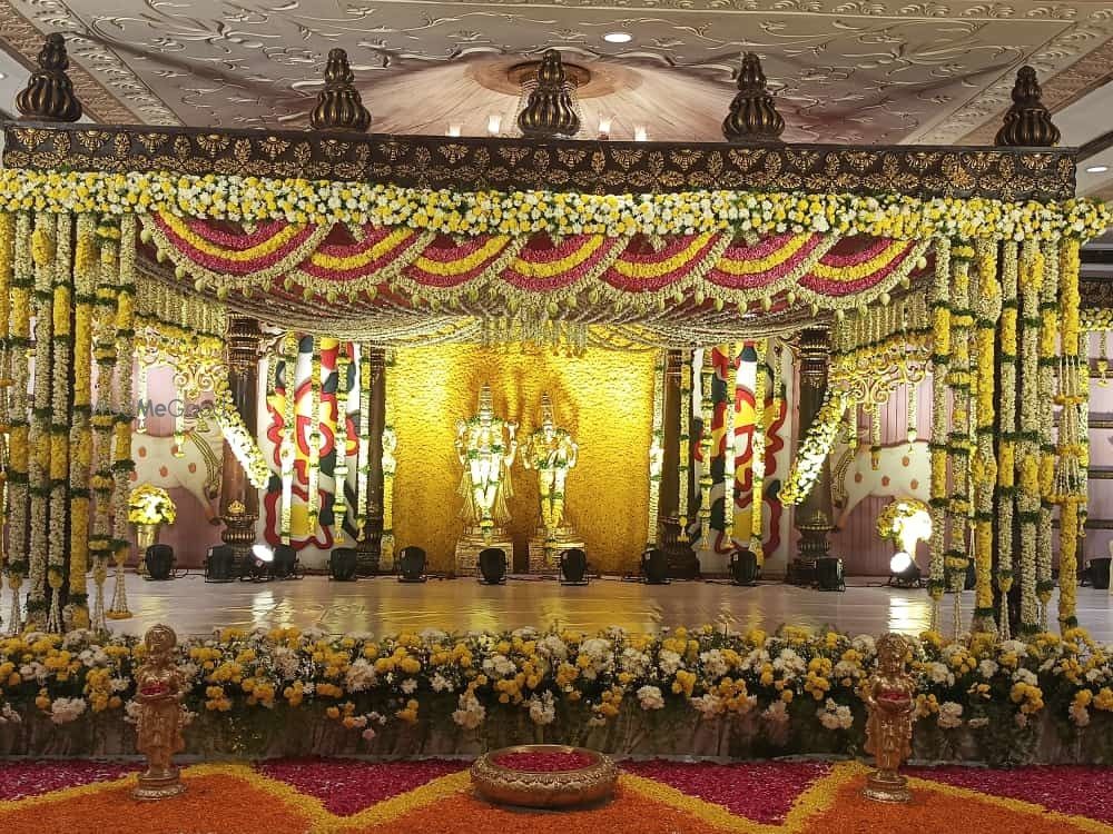 Photo By Sai Balaji Flower Decoration & Event Planner - Decorators