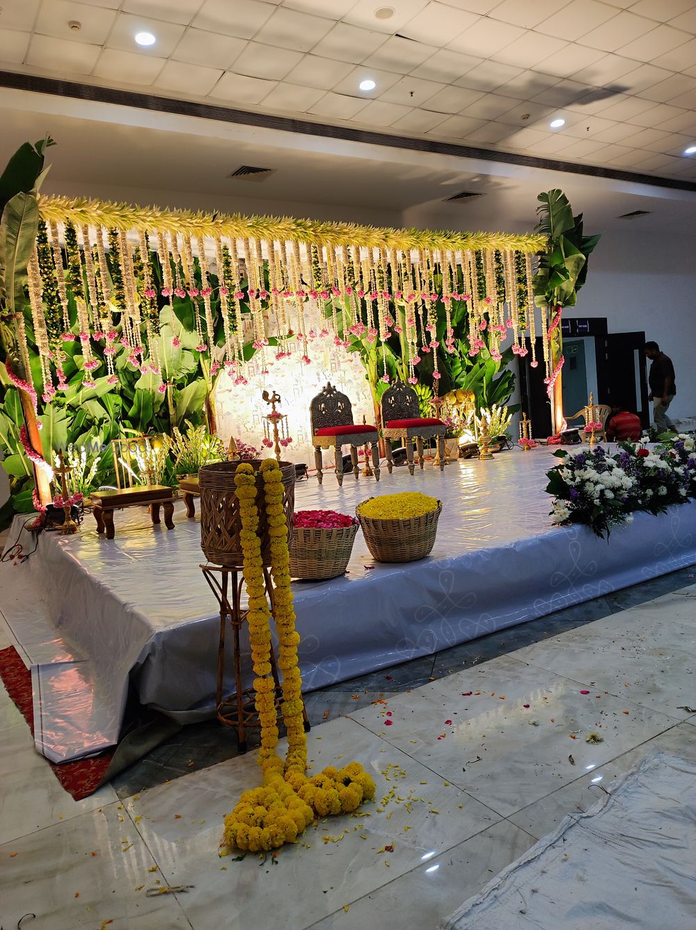 Photo By Sai Balaji Flower Decoration & Event Planner - Decorators