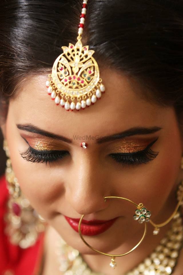 Photo By Mahima Wachher - Bridal Makeup
