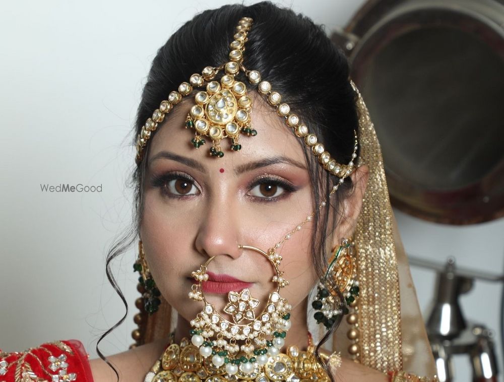 Simran Talwar Makeup Artist