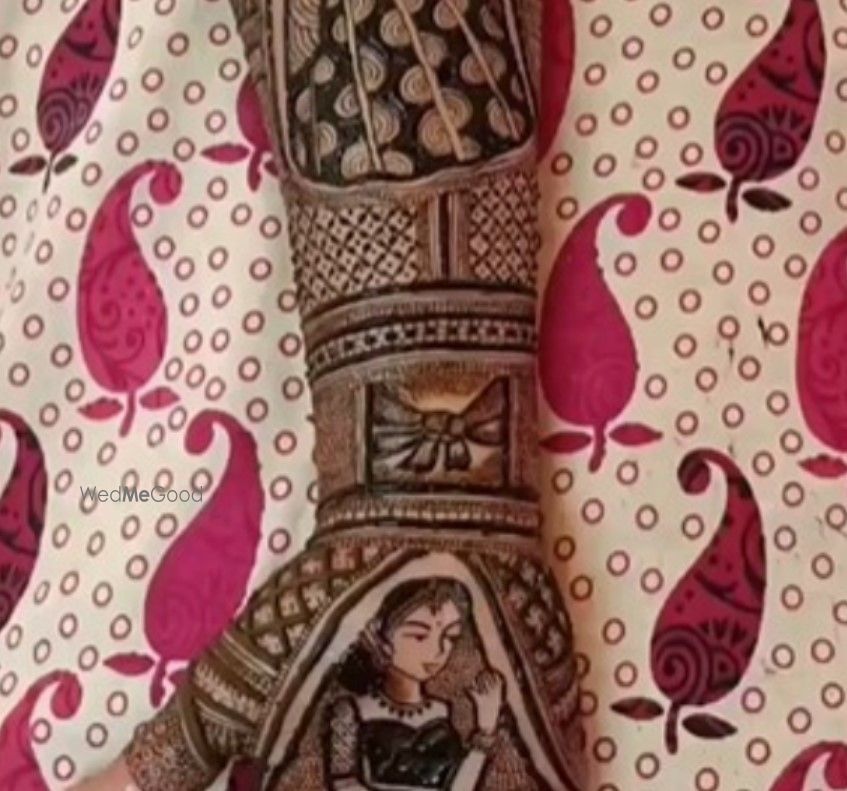 Bridals Specialist Mehandi Artist