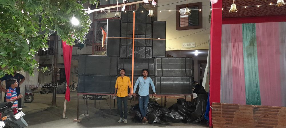 Photo By Shree Gajanand Sound - DJs