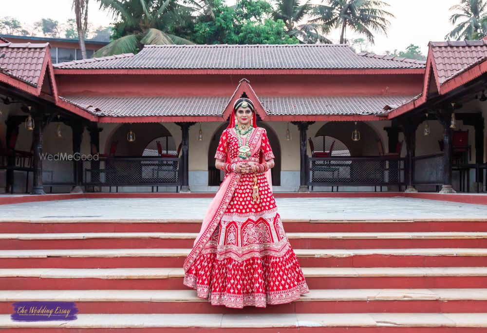 Photo By The Wedding Essay - Photographers