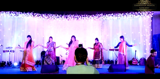 Photo By Darrshan Mehta Sangeet - Sangeet Choreographer