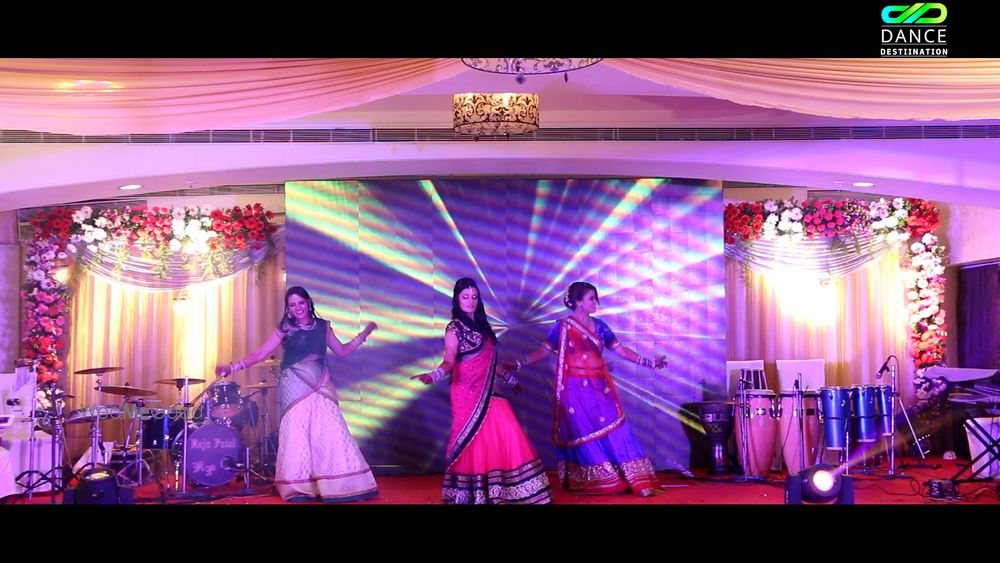 Photo By Dance Destiination - Sangeet Choreographer