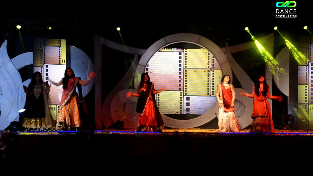 Photo By Dance Destiination - Sangeet Choreographer