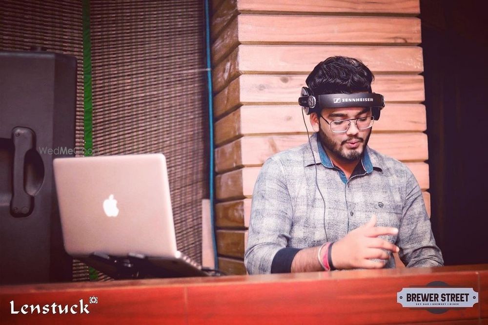 Photo By Deep Singhania - DJs