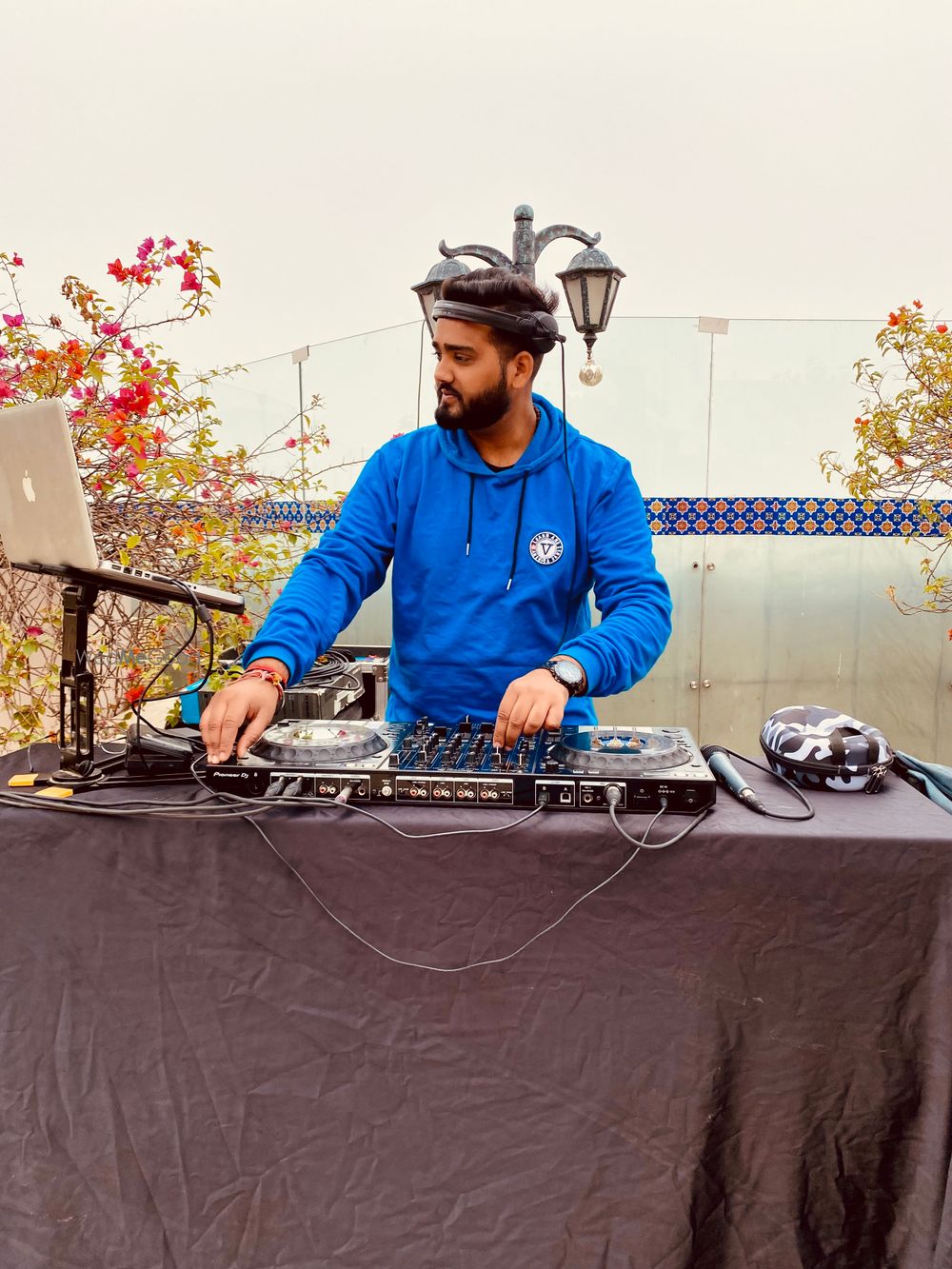 Photo By Deep Singhania - DJs