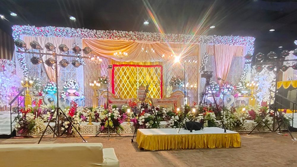 I M M STAGE DECORS AND EVENTS 