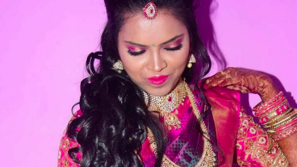 Sravanthi Naidu Makeup Artist