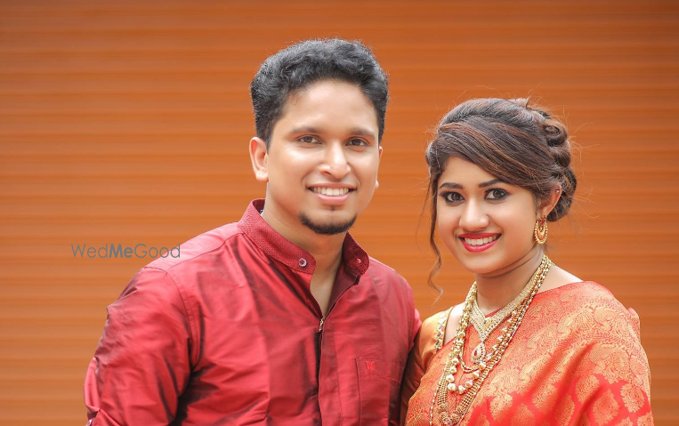 Photo By Laura Wedding Company - Photographers