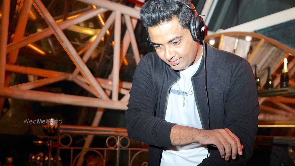 DJ Avnir