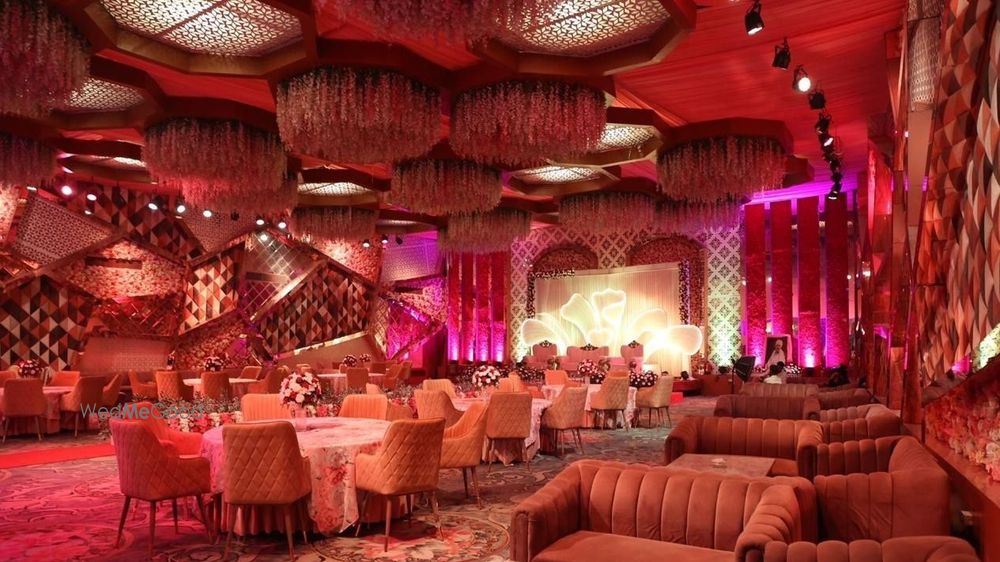 VITTORIO Banquet & Lawn